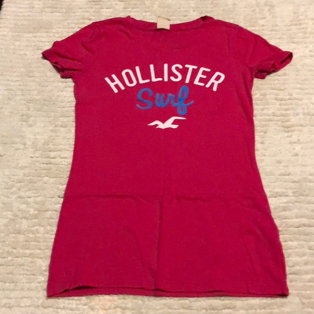 Hollister tee